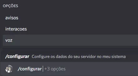Interface de comandos do Discord mostrando o comando de configuração da Hanna